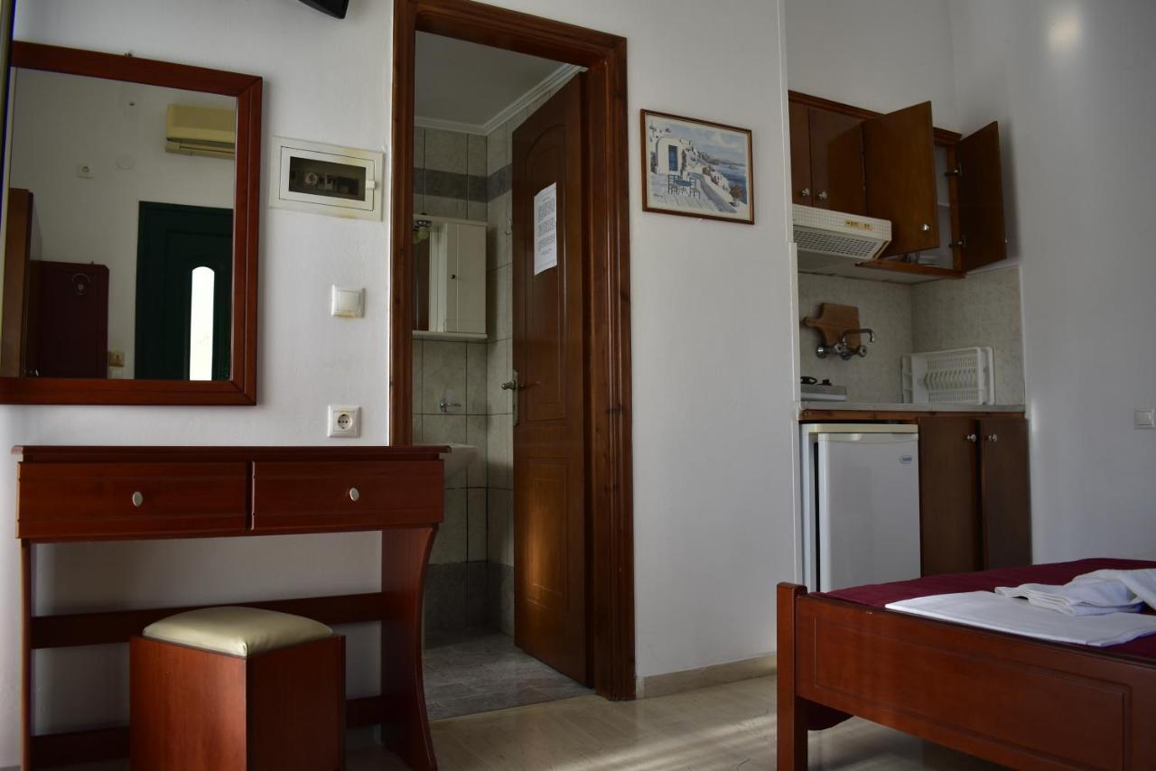 Michalis Place Apartments ヴァシリキ エクステリア 写真