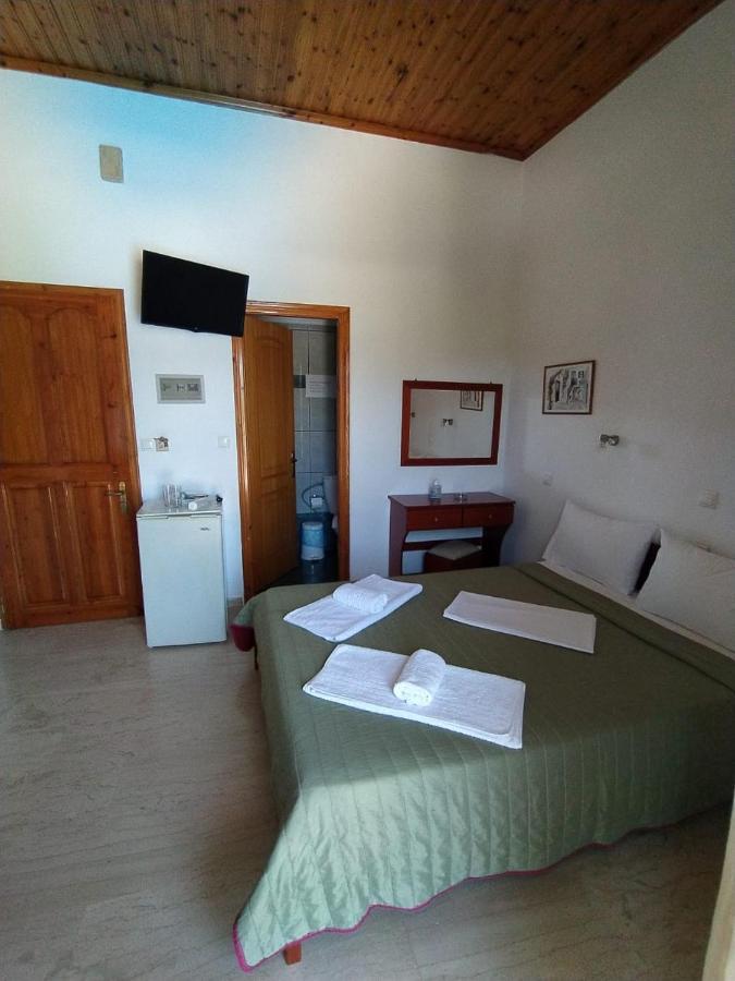 Michalis Place Apartments ヴァシリキ エクステリア 写真